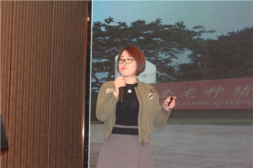 武汉金龙技术总监刘李娟和大家分享了PPRS防控经验。