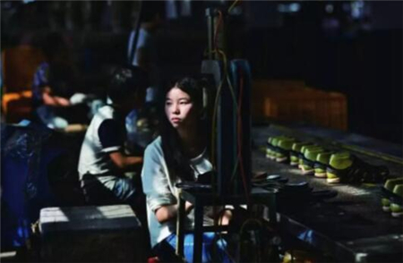 中国用工荒的真相：年轻人不进工厂都去哪里了？
