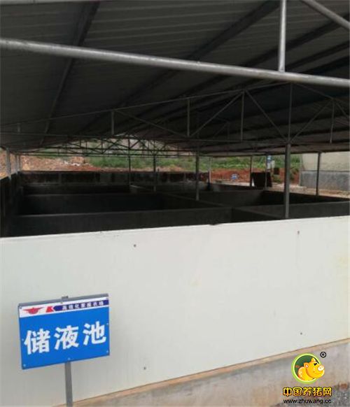 每栋猪舍都配备了粪污处理设备，将粪污集中收集后输送到异位发酵床进行发酵，最终加工成有机肥还田。