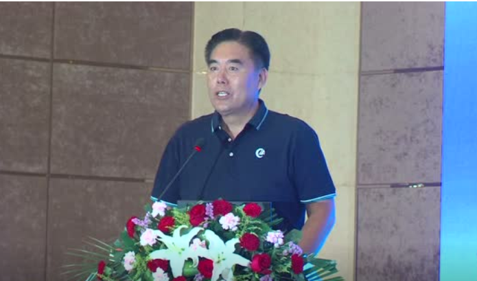 中国畜牧业协会会长李希荣在猪业大会上发表开幕辞
